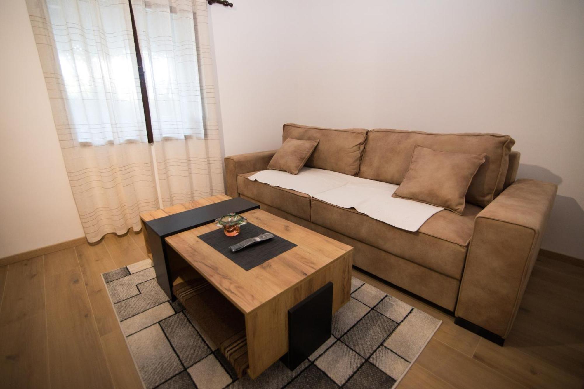 Bozur Apartment *